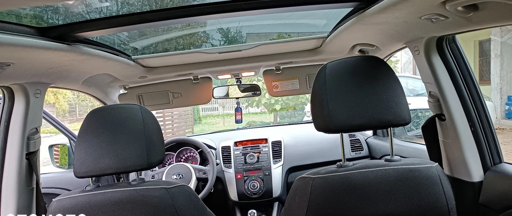 Kia Venga cena 27800 przebieg: 154000, rok produkcji 2012 z Sieradz małe 106